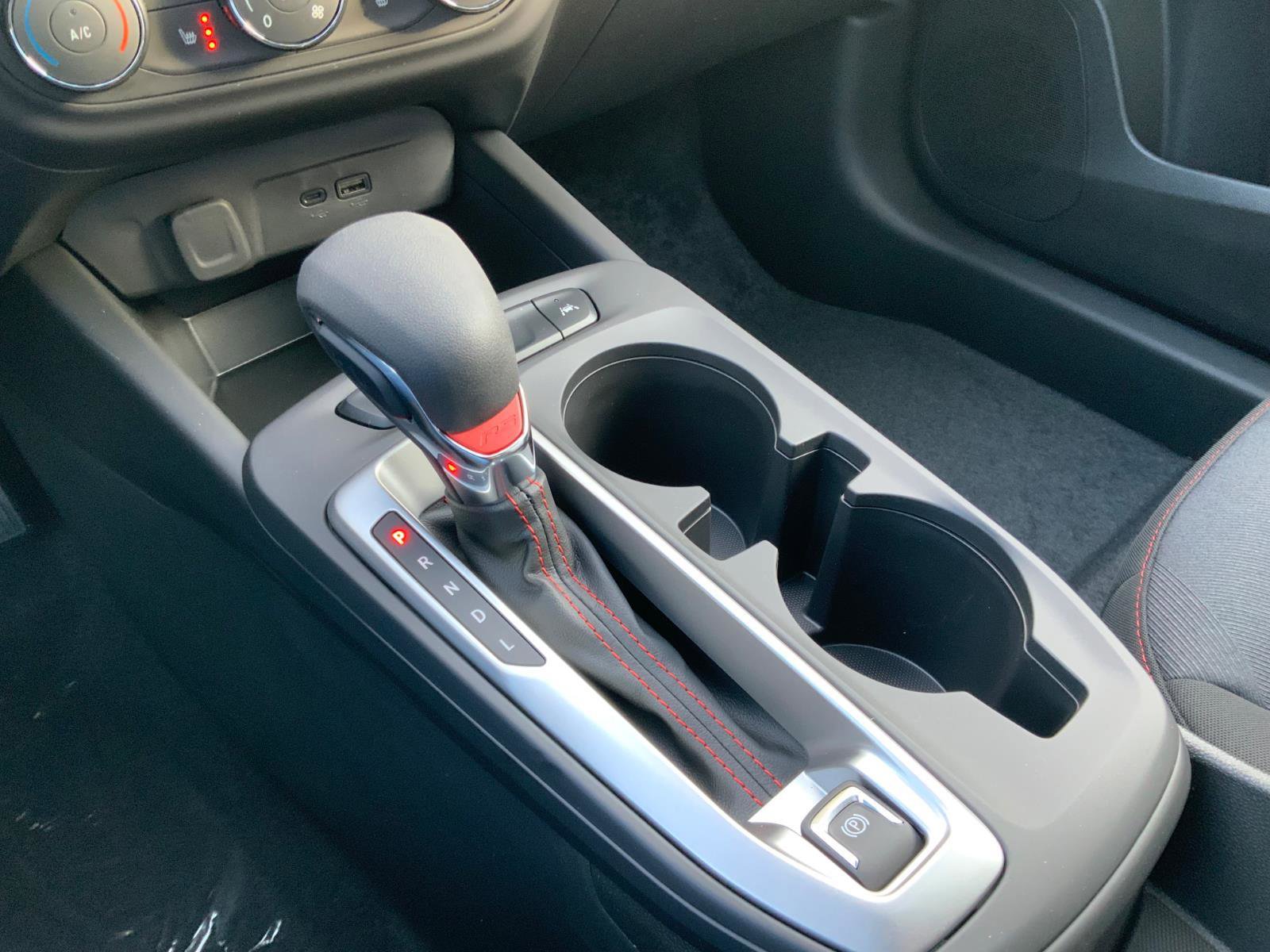 New 2026 Chevrolet Trax RS w/ Sunroof Package image 26