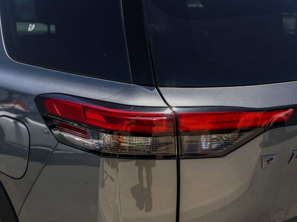 New 2026 Nissan Pathfinder SL FWD image 7
