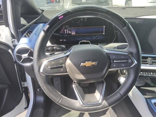 Used 2024 Chevrolet Equinox EV LT w/ Active Safety Package 3 FWD image 5