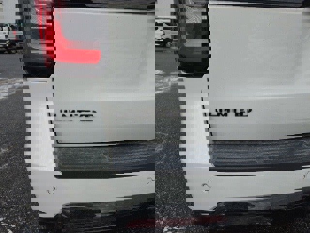 Used 2024 Ford Expedition Limited image 19