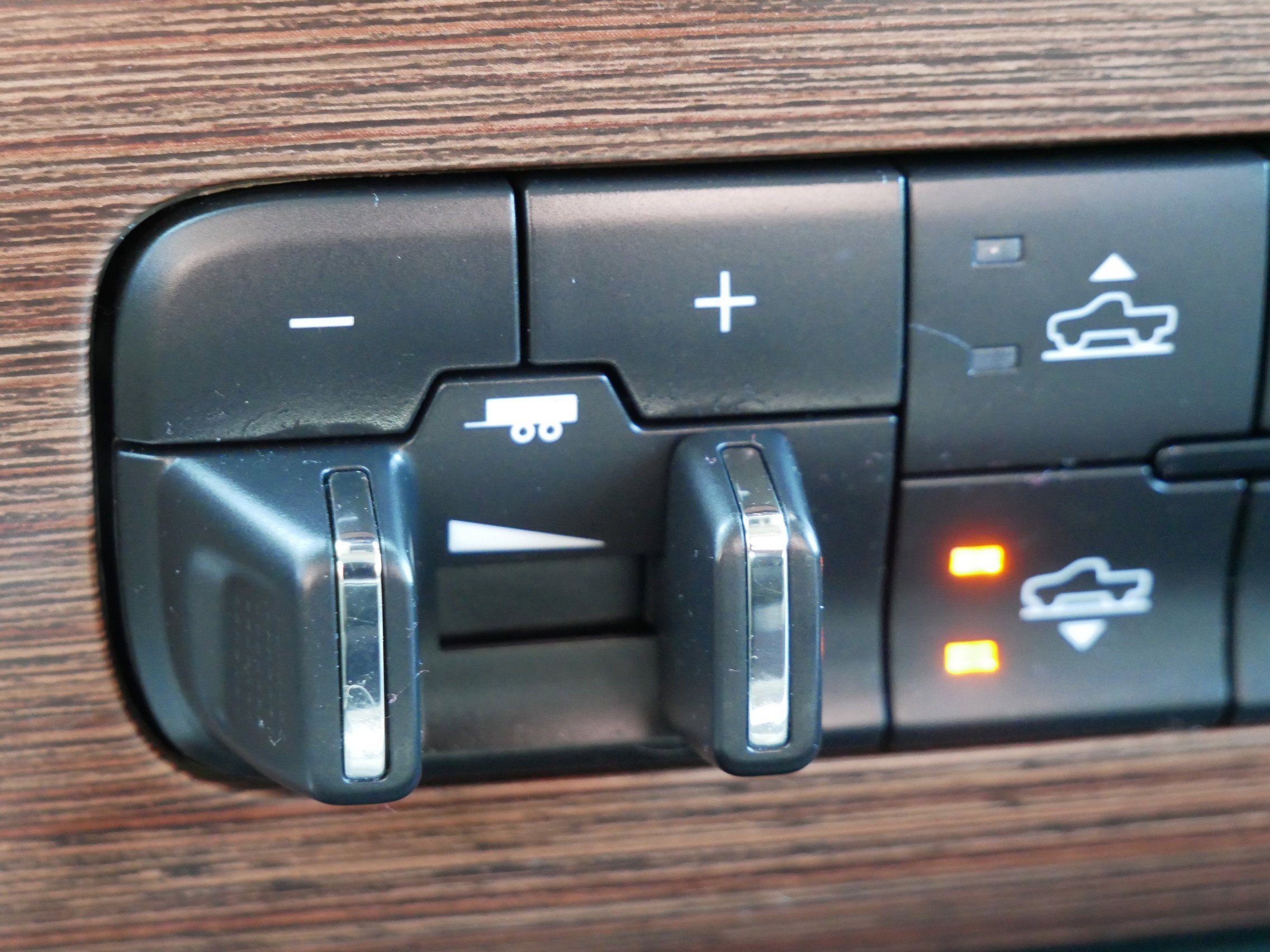 Used 2014 RAM 1500 Laramie w/ Trailer Tow Group image 29