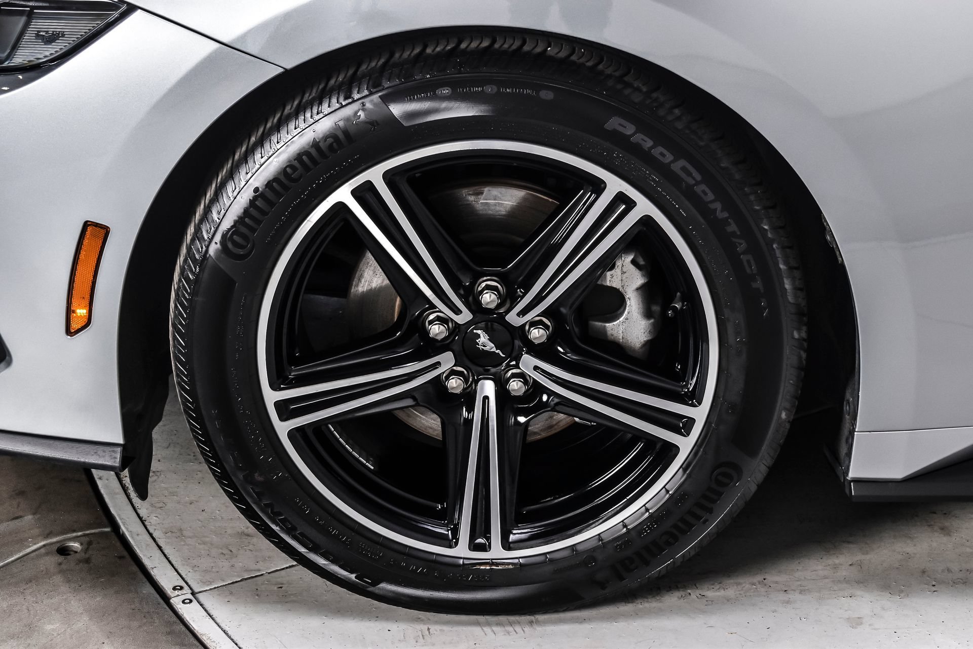 Used 2025 Ford Mustang Premium RWD image 12
