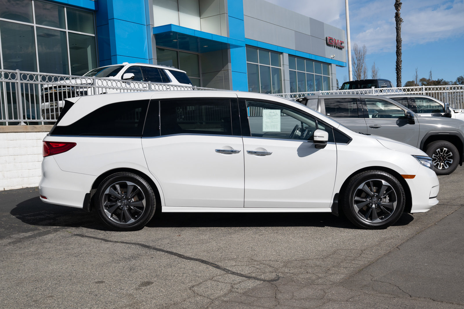 Used 2023 Honda Odyssey Elite image 53