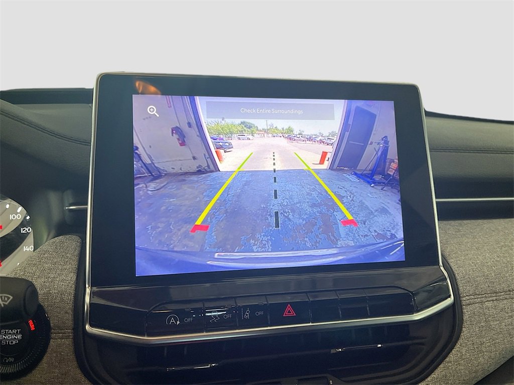 Used 2023 Jeep Compass Latitude image 13