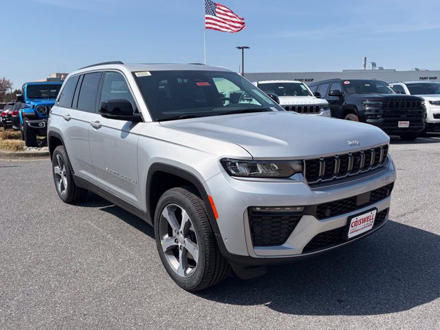 New 2026 Jeep Grand Cherokee Limited w/ Luxury Tech Group II AWD/4WD image 2