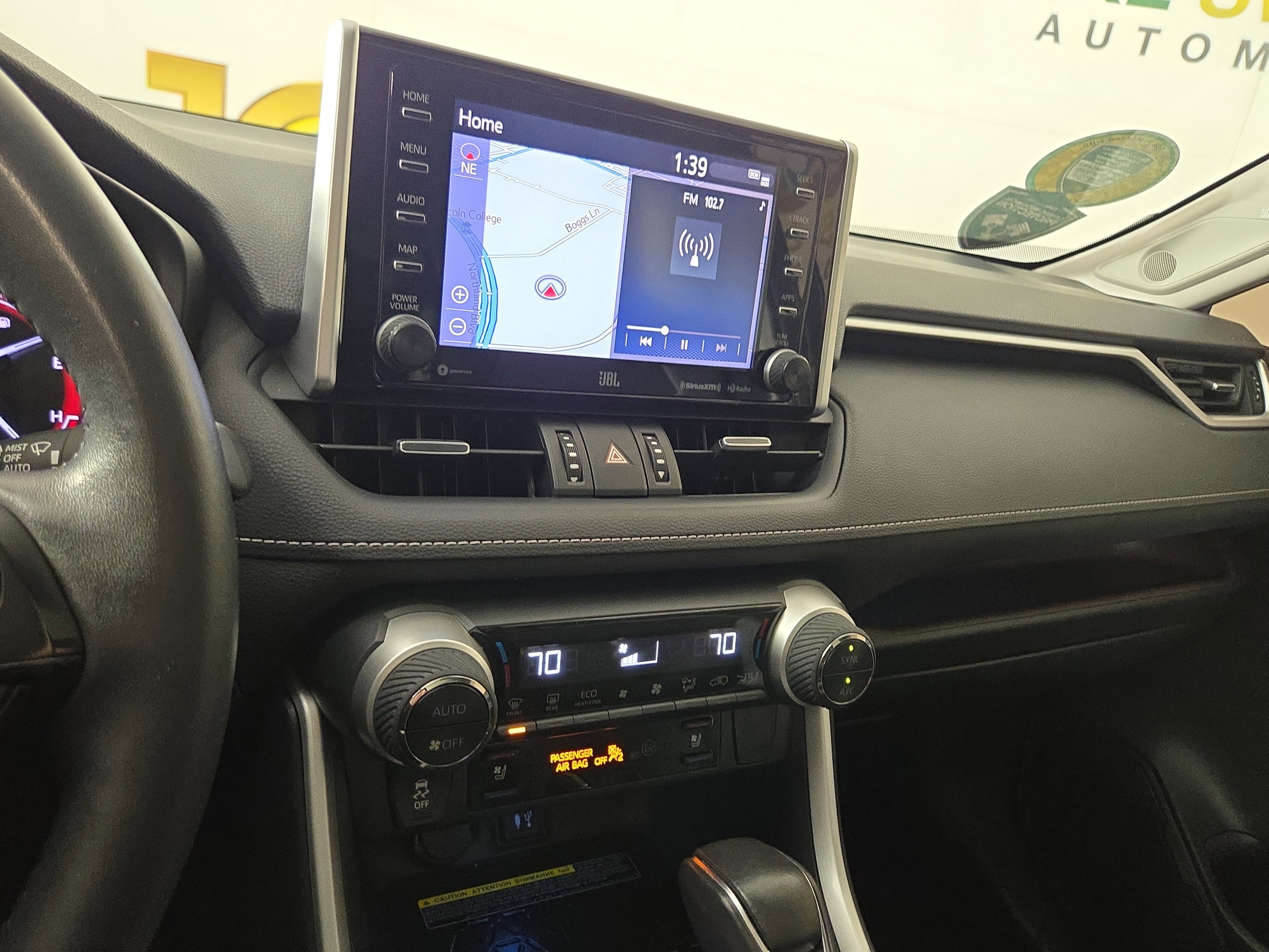 Used 2019 Toyota RAV4 Limited image 23