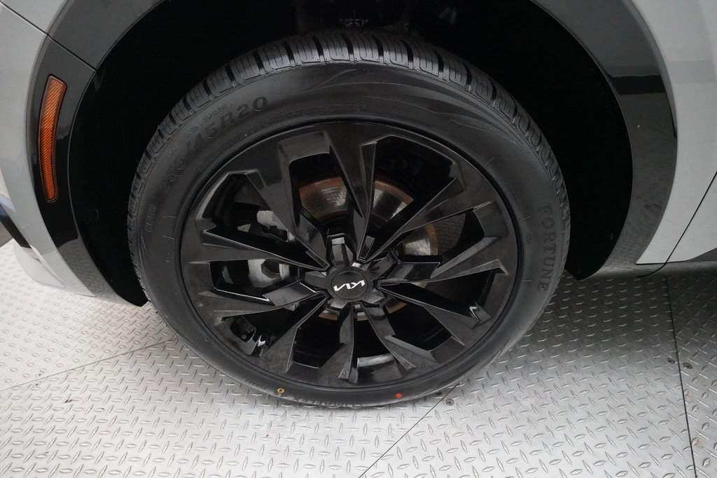 Certified 2023 Kia Sorento SX image 27