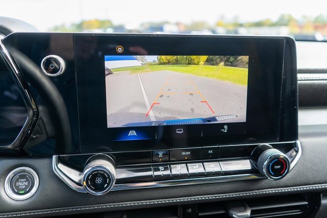 Used 2023 Chevrolet Colorado LT image 20