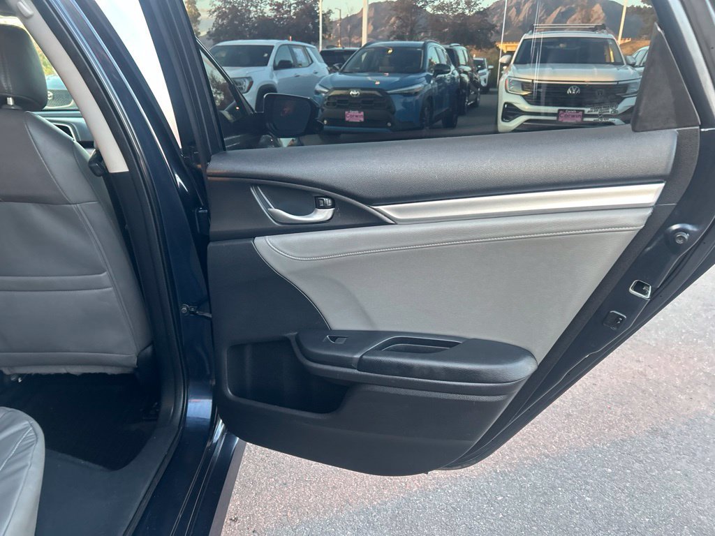 Used 2018 Honda Civic EX-L image 12
