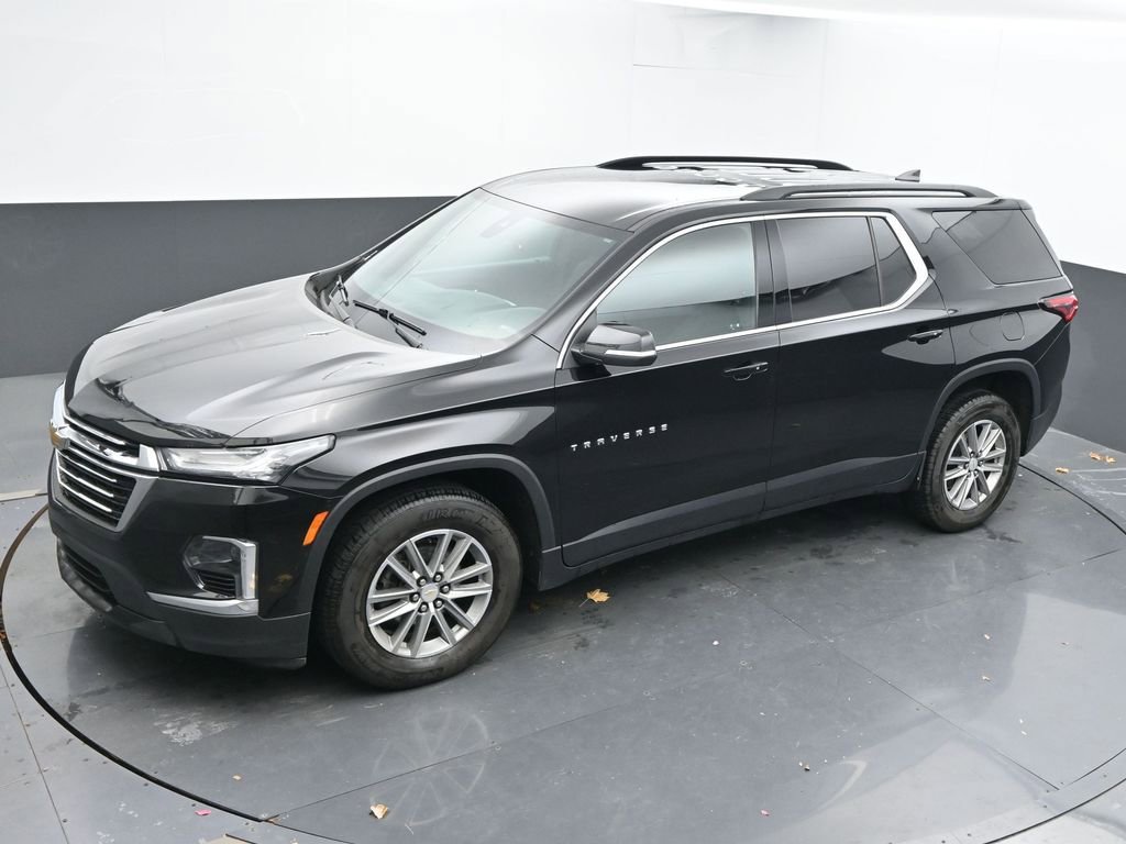 Used 2023 Chevrolet Traverse LT image 35