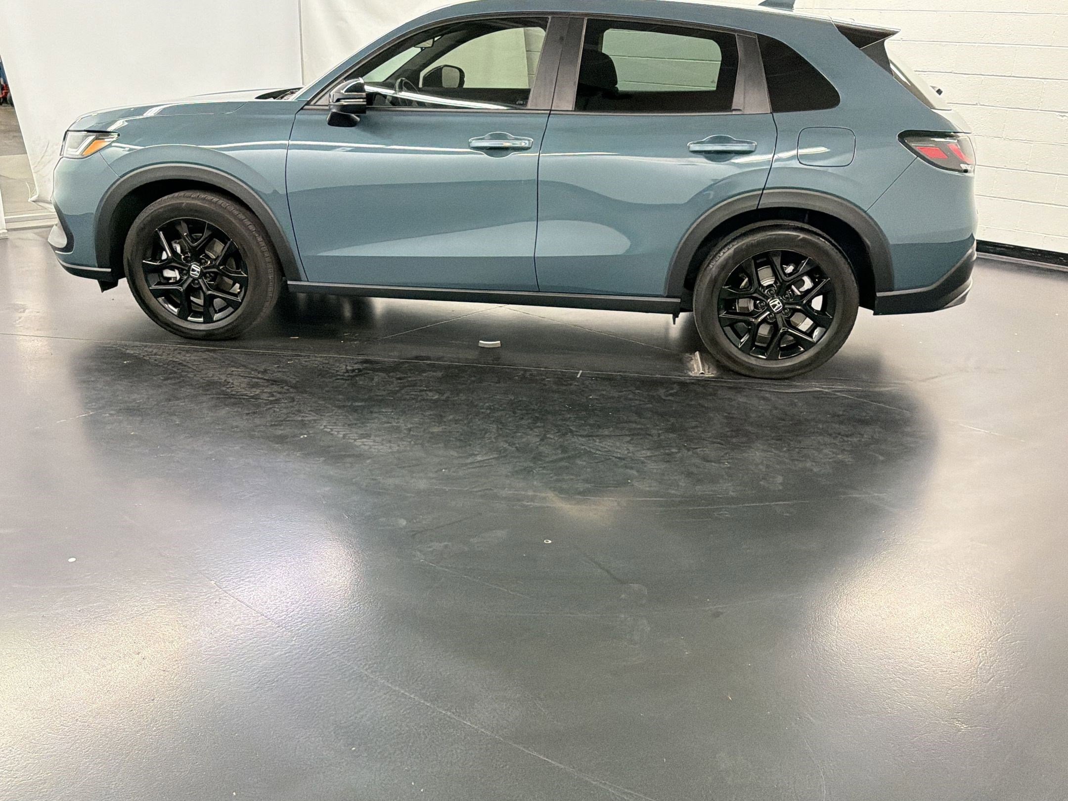 Certified 2024 Honda HR-V Sport image 2