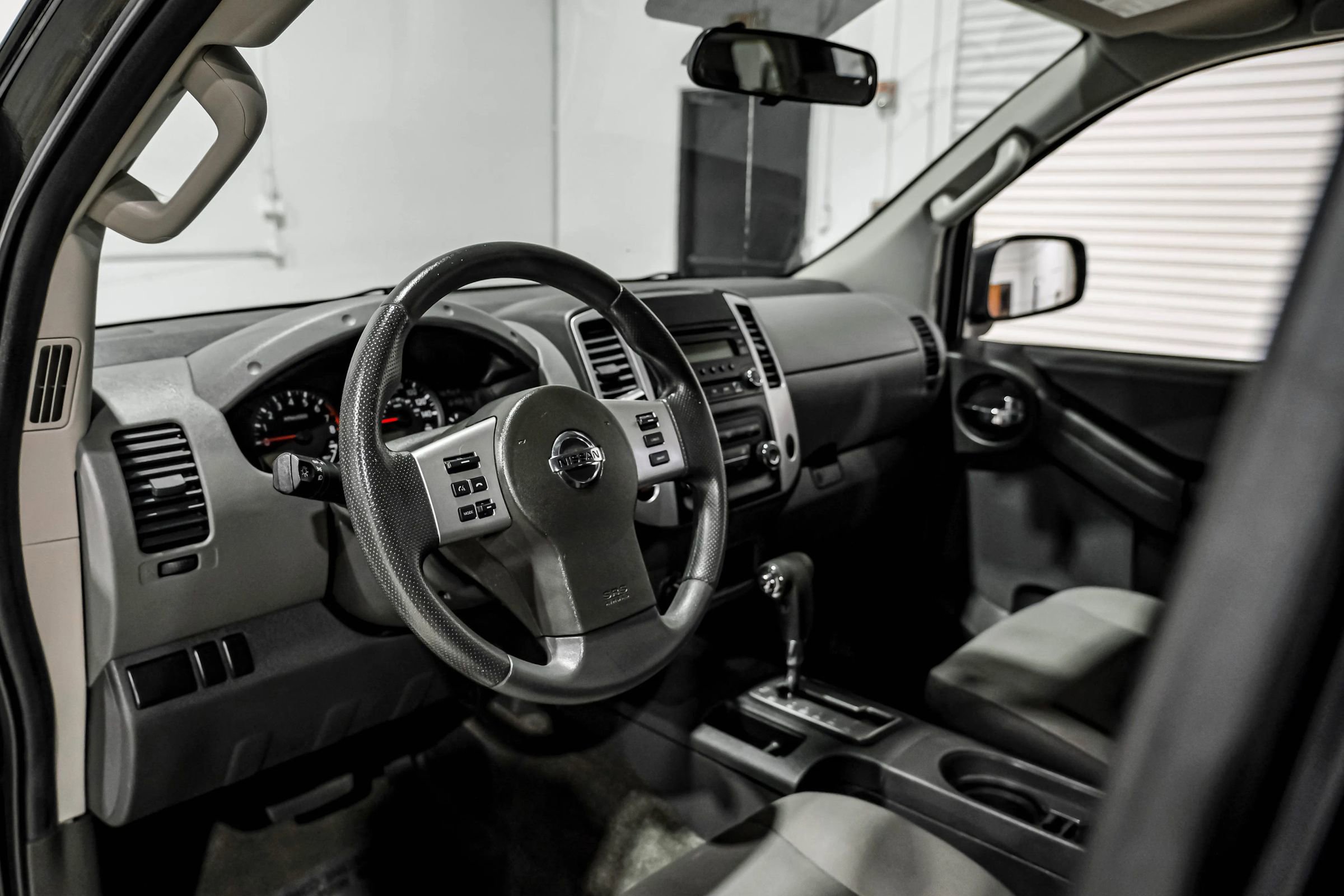Used 2015 Nissan Xterra X AWD/4WD image 17