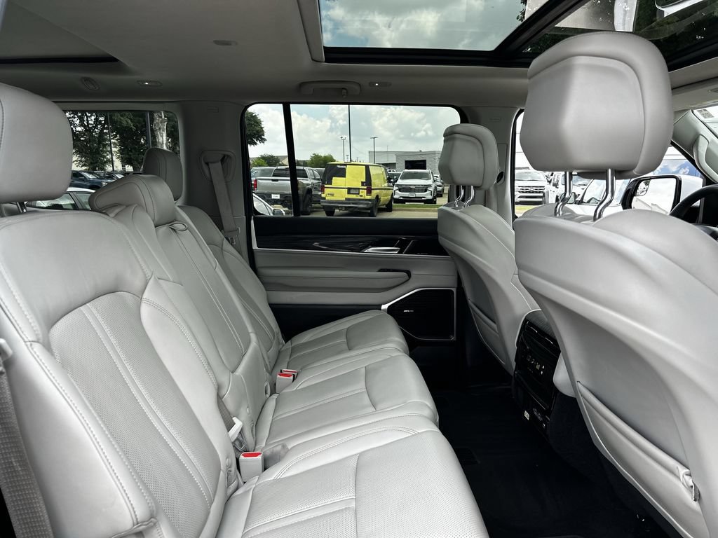Used 2022 Jeep Wagoneer Series II w/ Premium Group I RWD image 33
