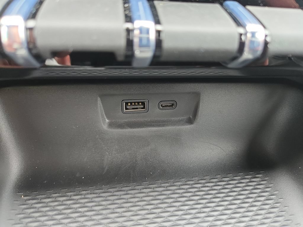 New 2026 GMC Terrain Elevation w/ Technology Package II FWD image 33