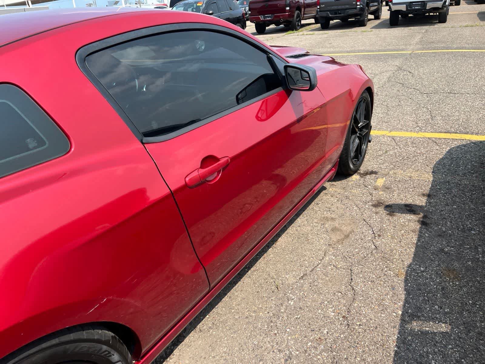 Used 2013 Ford Mustang Coupe RWD image 16