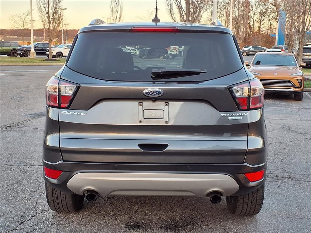 Used 2018 Ford Escape Titanium w/ Ford Safe & Smart Package image 30