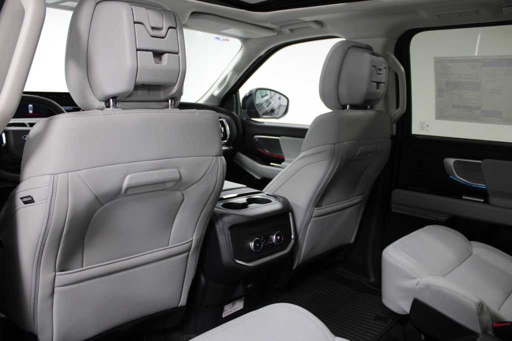 New 2027 Ford Expedition Platinum RWD image 27