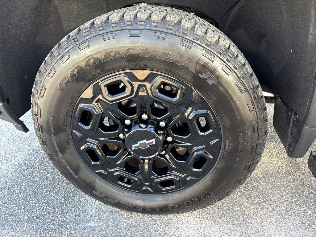 Used 2024 Chevrolet Silverado 2500 High Country w/ Midnight Edition image 28