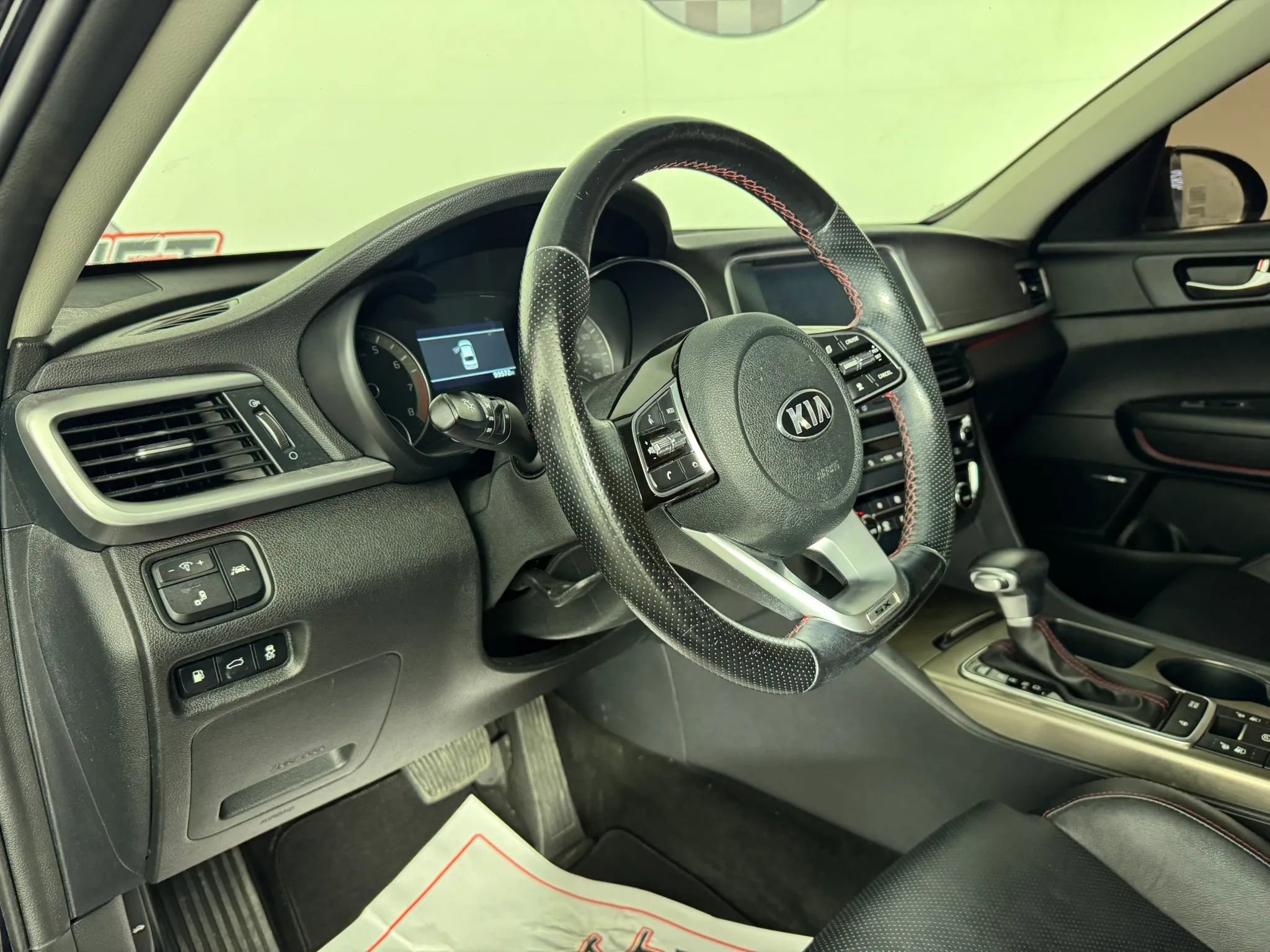 Used 2019 Kia Optima SX FWD image 10