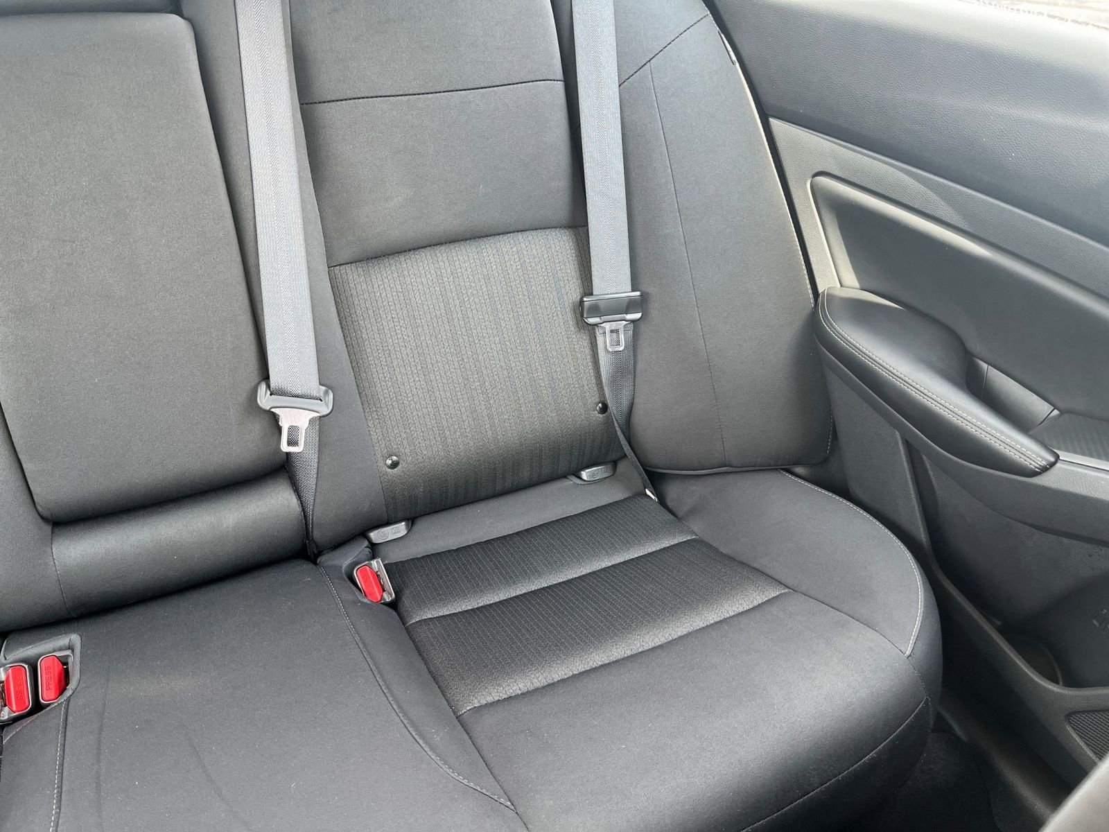 Used 2025 Nissan Altima 2.5 SV FWD image 34