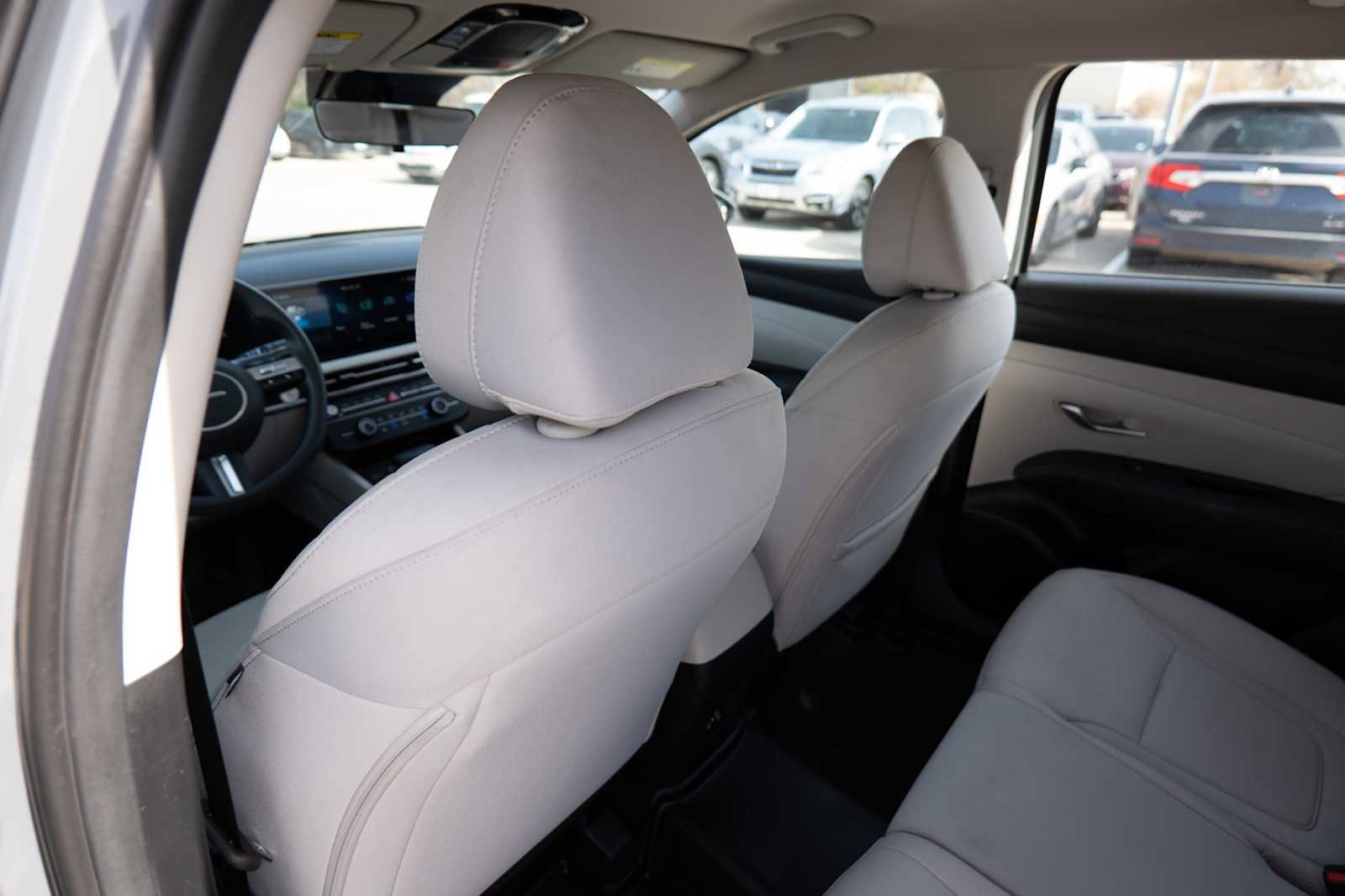 Used 2025 Hyundai Tucson SE image 21