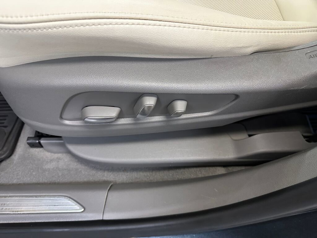 Used 2019 Cadillac XT5 Luxury image 6