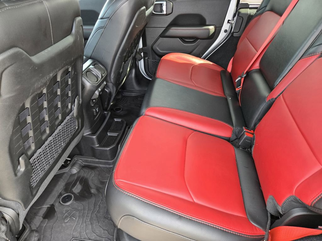 Used 2023 Jeep Wrangler Unlimited Rubicon 4xe image 18