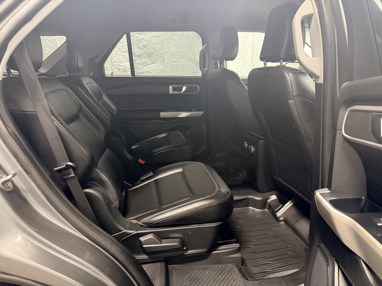 Used 2021 Ford Explorer XLT w/ Equipment Group 202A image 27