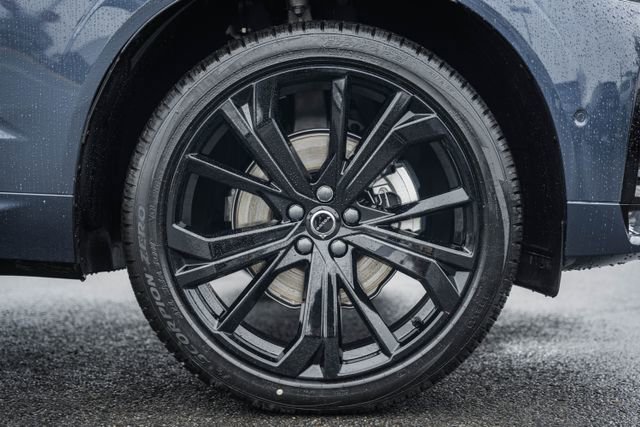 New 2026 Volvo XC60 B5 Ultra w/ Protection Package Premier image 18