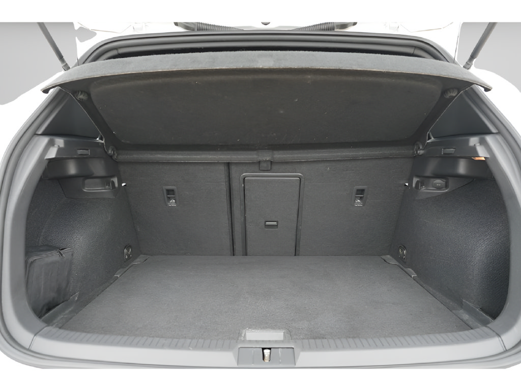 Used 2019 Volkswagen Golf R 4-Door AWD/4WD image 11
