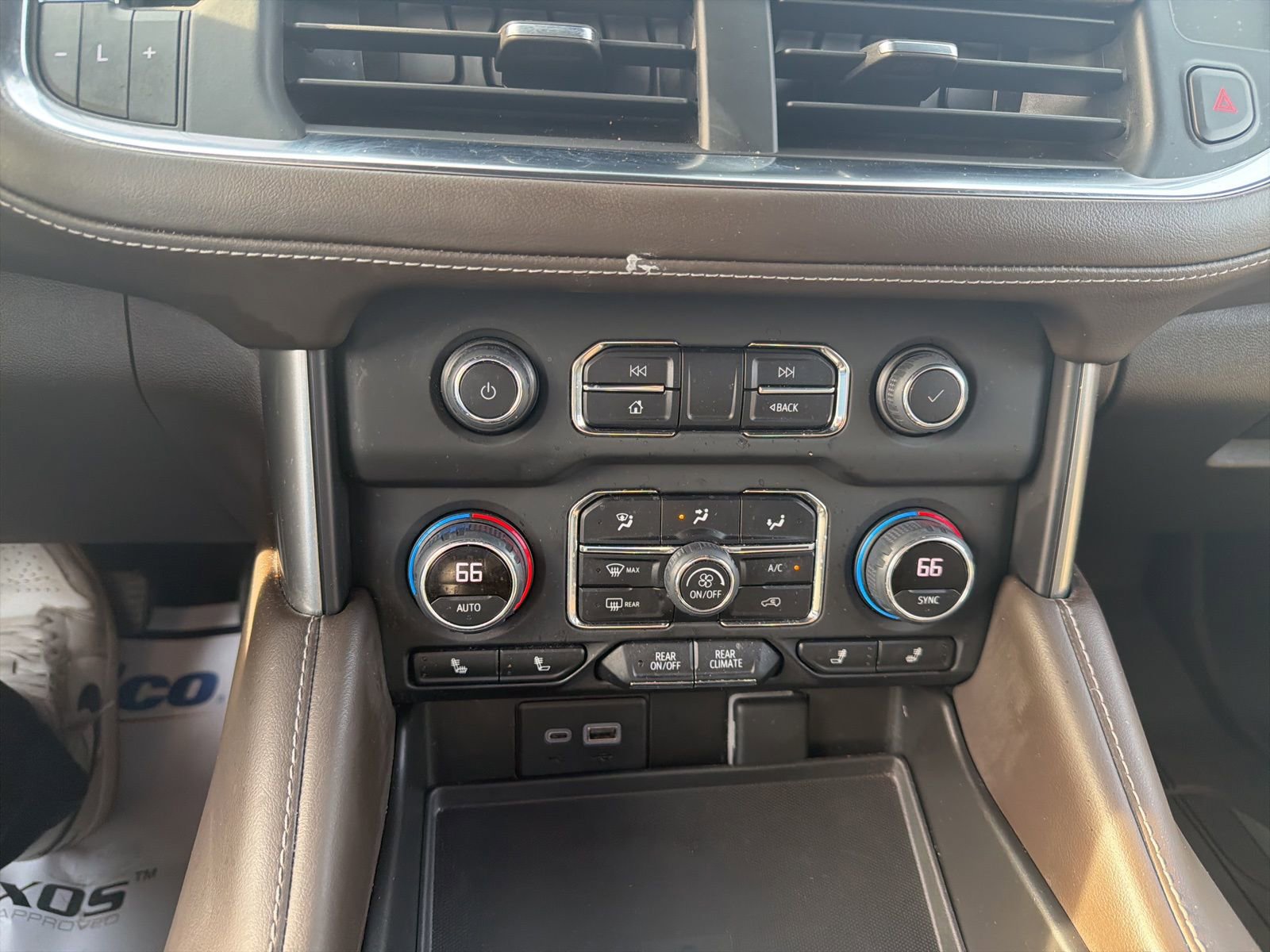 Used 2023 Chevrolet Tahoe LT w/ LT Signature Package AWD/4WD image 15