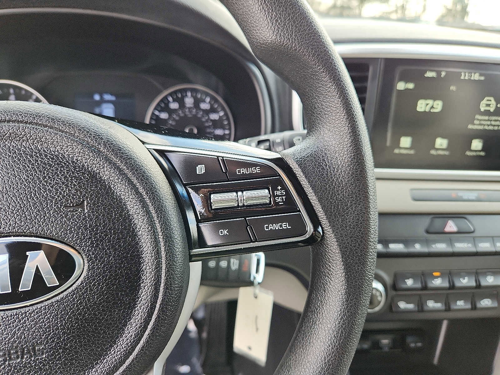 Used 2020 Kia Sportage LX image 21