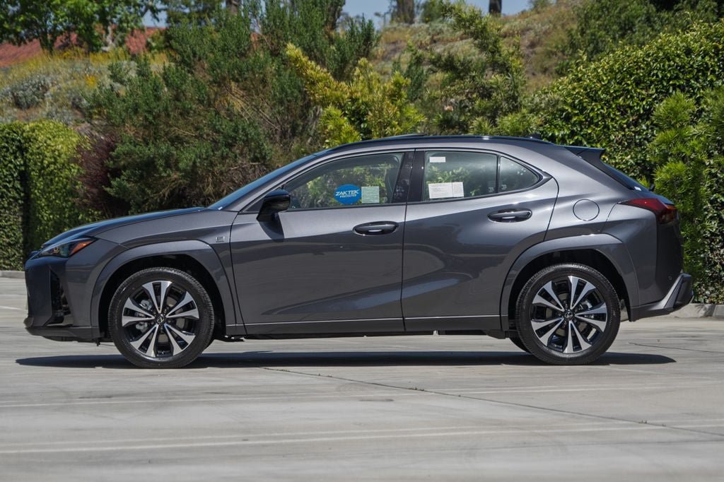 New 2026 Lexus UX 300h AWD image 6