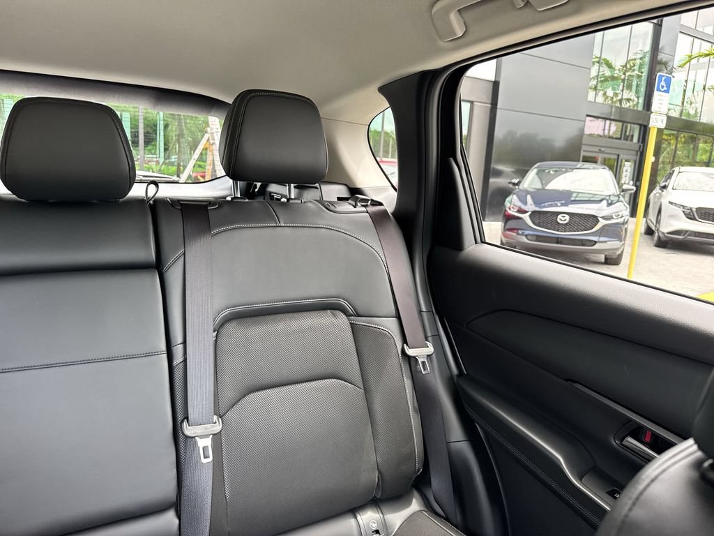 Certified 2026 MAZDA CX-5 Preferred AWD/4WD image 19