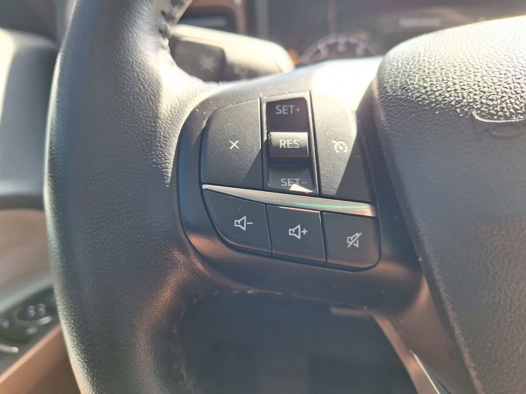 Used 2022 Ford Maverick Lariat w/ Equipment Group 500A Standard image 13