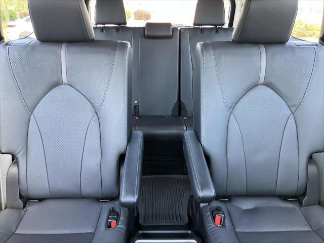 Certified 2024 Toyota Grand Highlander AWD image 38