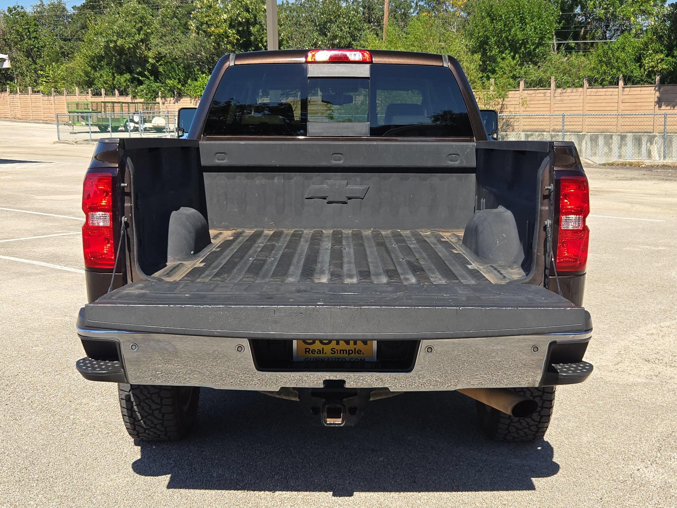 Used 2018 Chevrolet Silverado 2500 LTZ w/ Vortec Plus Package AWD/4WD image 24