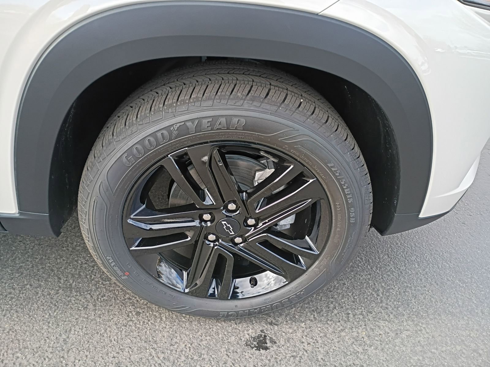 New 2026 Chevrolet Trax ACTIV w/ Sunroof Package image 19