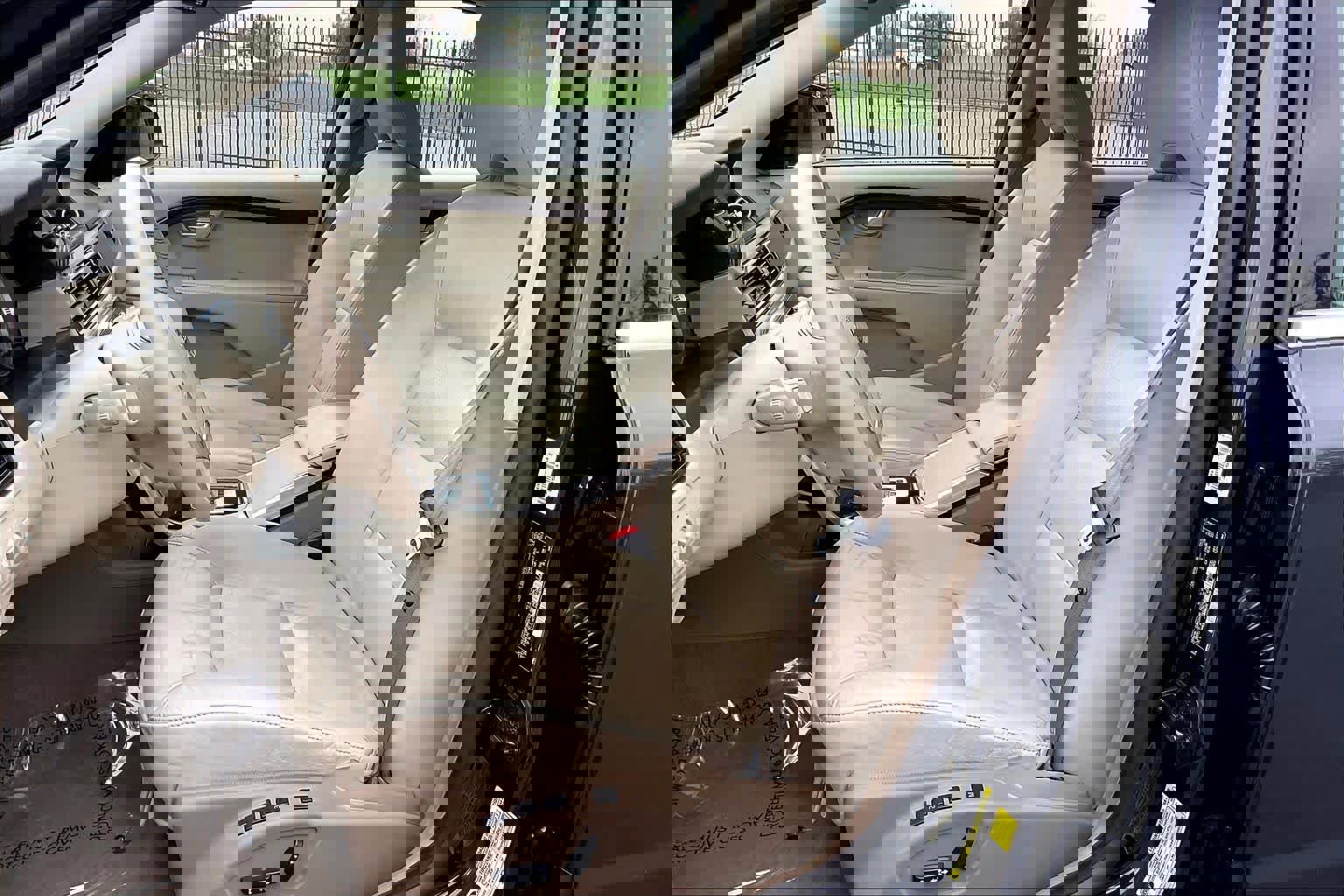 Used 2012 Volvo S80 3.2 image 26