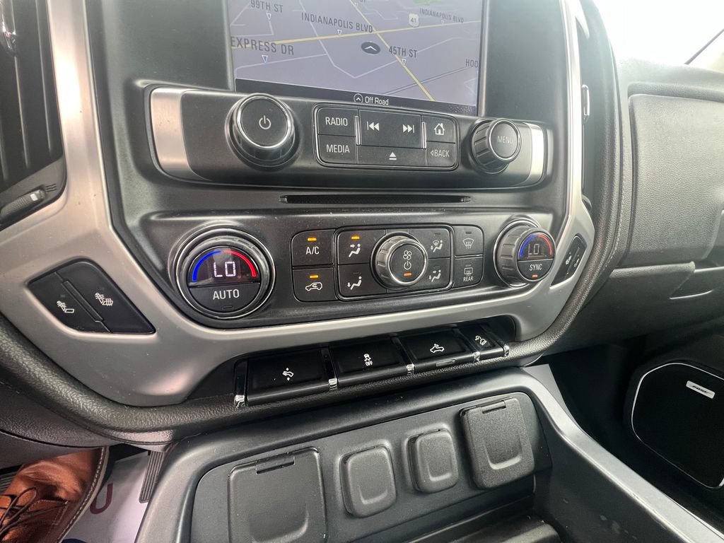 Used 2017 GMC Sierra 1500 SLT w/ SLT Premium Package AWD/4WD image 28
