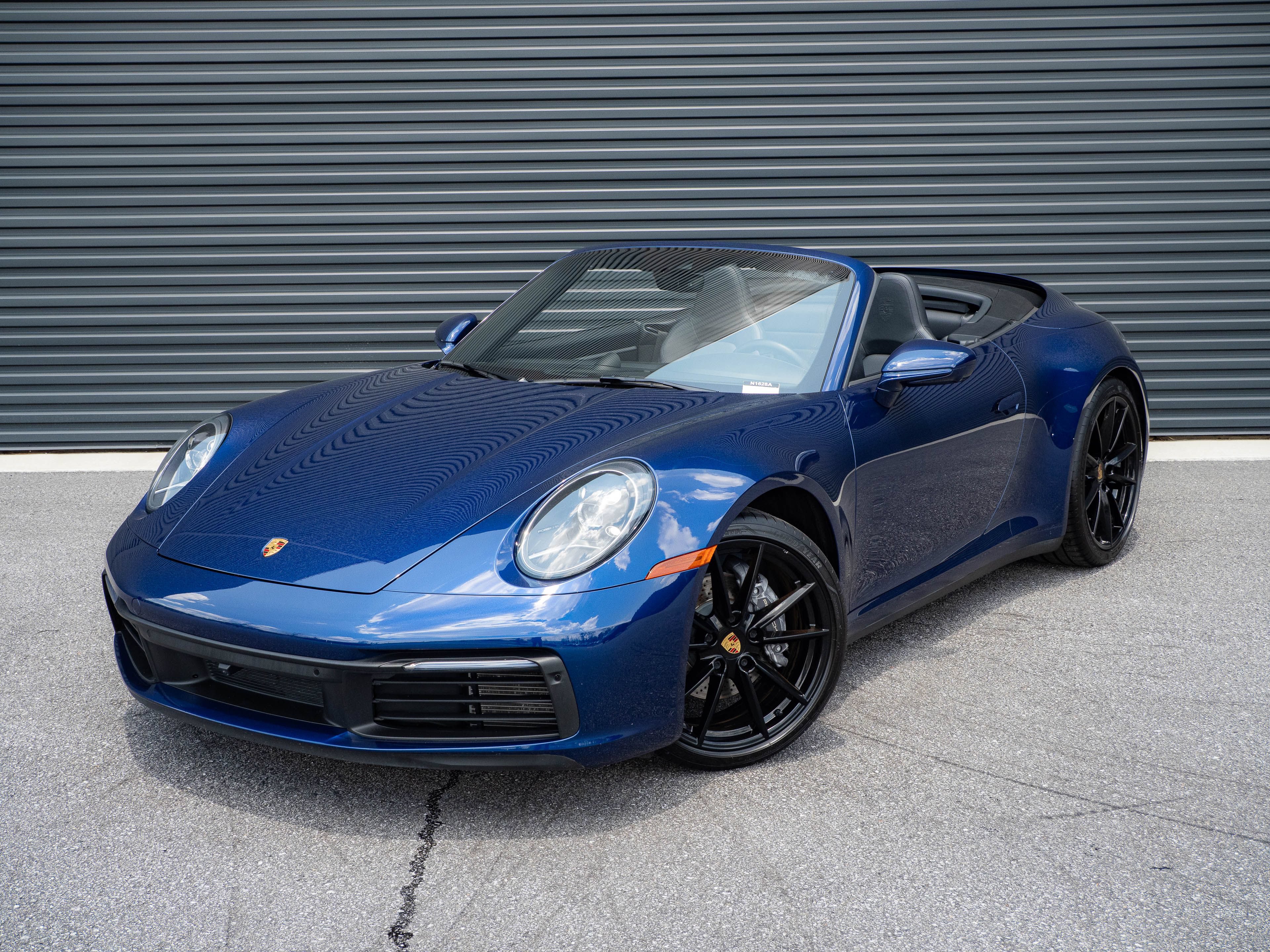Used 2022 Porsche 911 Carrera RWD image 1