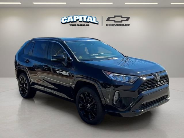 Used 2021 Toyota RAV4 XLE Premium image 7