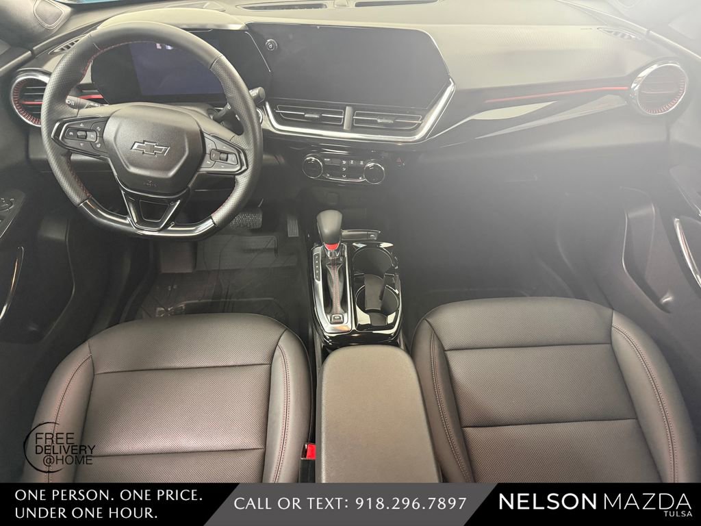 Used 2025 Chevrolet Trax RS w/ Driver Confidence Package image 36