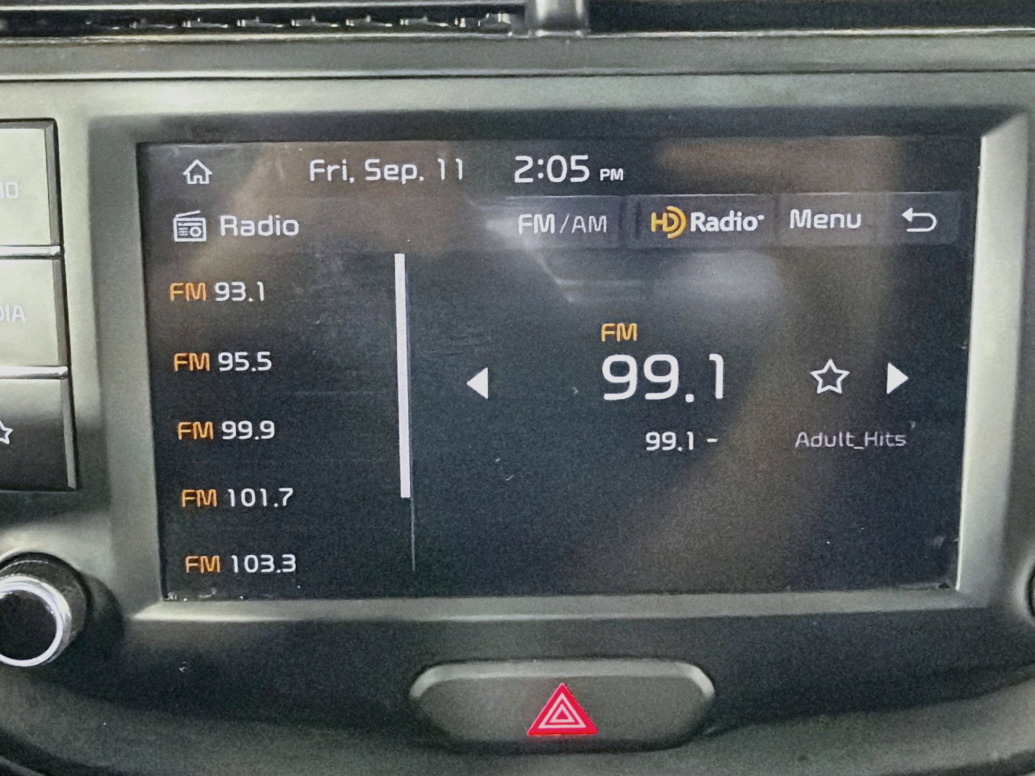 Used 2025 Kia Soul LX w/ LX Technology Package FWD image 21
