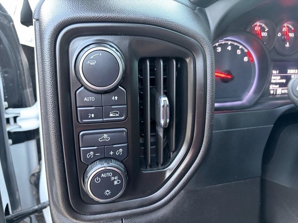 Used 2023 Chevrolet Silverado 1500 W/T w/ WT Value Package AWD/4WD image 18
