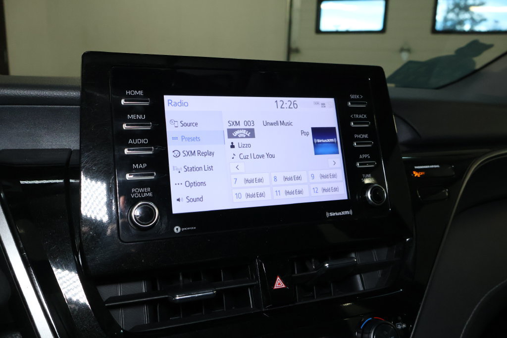 Used 2024 Toyota Camry SE AWD/4WD image 27