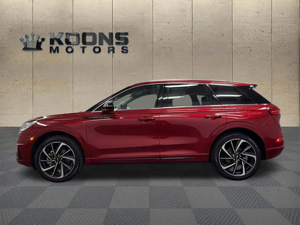 Certified 2024 Lincoln Corsair Grand Touring w/ Equipment Group 302A image 4