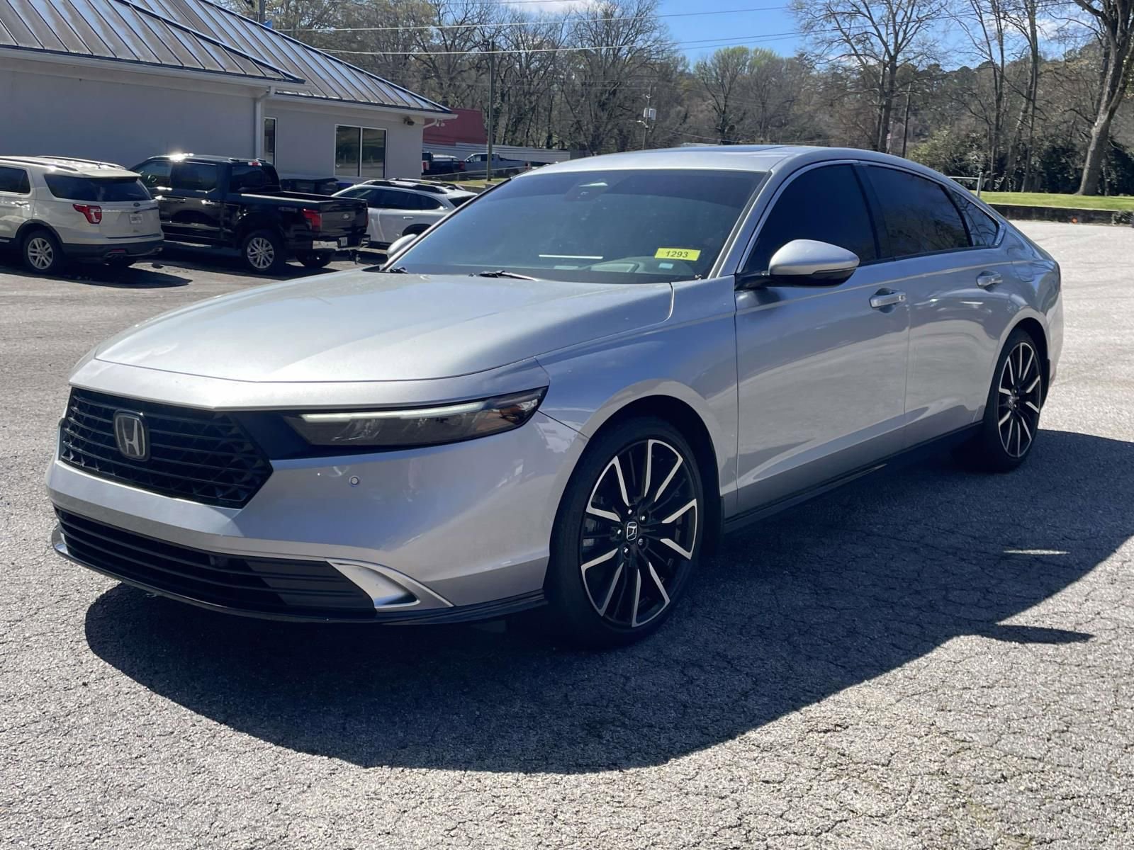Used 2024 Honda Accord Touring image 9