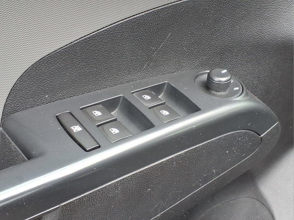 Used 2016 Chevrolet Sonic LT FWD image 15