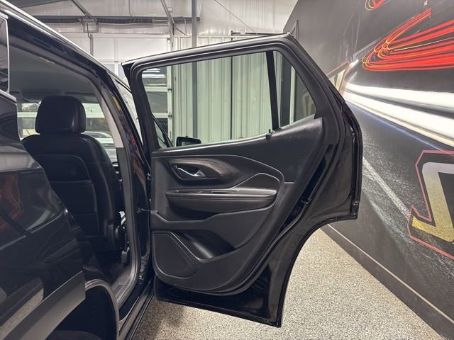 Used 2020 GMC Terrain SLT w/ Preferred Package FWD image 25